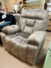 42.7" Wide Oversize Microfiber Lift Assist Reclining Chair with Massage Heating & Dual Hidden Cupholders & USB & Side Pocket!! BRAND NEW!!