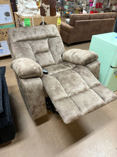 42.7" Wide Oversize Microfiber Lift Assist Reclining Chair with Massage Heating & Dual Hidden Cupholders & USB & Side Pocket!! BRAND NEW!!