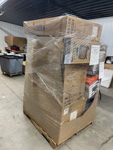 THIS PALLET IS A WHOPPER!

Jumbo extra tall General Merchandise pallet load number 2380

 

OVER 7 FT TALL!
