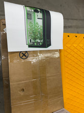 3 ft. x 3 ft. Mylar Hydroponic Grow Tent with Observation Window and Floor Tray! (NEW IN BOX)