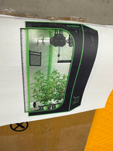 3 ft. x 3 ft. Mylar Hydroponic Grow Tent with Observation Window and Floor Tray! (NEW IN BOX)