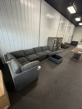 Thomasville Tisdale Fabric Sectional with Storage Ottoman! (BRAND NEW )