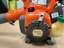 Husqavarna 125cc Leaf Blower! (USED - WORKS GREAT)
