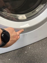 LG 7.4 Cu. Ft. vented Stackable Electric Dryer in White with Sensor Dry! (NEW - SCRATCH/DENT)