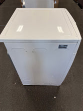 LG 7.4 Cu. Ft. vented Stackable Electric Dryer in White with Sensor Dry! (NEW - SCRATCH/DENT)