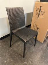 LeisureMod Mace Modern Plastic Dining Side Chair for Indoor and Outdoor, Set of 4! (BRAND NEW)