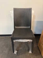 LeisureMod Mace Modern Plastic Dining Side Chair for Indoor and Outdoor, Set of 4! (BRAND NEW)