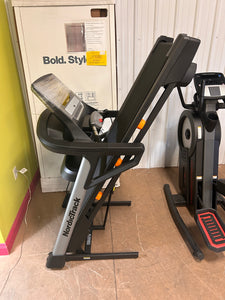 NordicTrack Elite 1400 Treadmill with 1-Year iFit Coach Membership! (NEW & ASSEMBLED!)