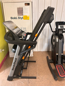 NordicTrack Elite 1400 Treadmill with 1-Year iFit Coach Membership! (NEW & ASSEMBLED!)