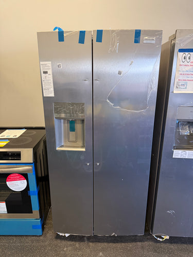 Frigidaire Gallery 22.3-cu ft Side-by-Side Refrigerator with Ice Maker ,Water and Ice Dispenser ( Fingerprint Resistant Stainless Steel ) ENERGY STAR Certified! (BRAND NEW - MISSING HANDLES!)