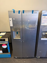 Frigidaire Gallery 22.3-cu ft Side-by-Side Refrigerator with Ice Maker ,Water and Ice Dispenser ( Fingerprint Resistant Stainless Steel ) ENERGY STAR Certified! (BRAND NEW - MISSING HANDLES!)