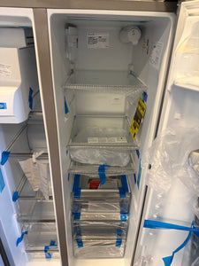 Frigidaire Gallery 22.3-cu ft Side-by-Side Refrigerator with Ice Maker ,Water and Ice Dispenser ( Fingerprint Resistant Stainless Steel ) ENERGY STAR Certified! (BRAND NEW - MISSING HANDLES!)