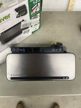 FoodSaver 2110742 Multi-Use Food Preservation System with Built-in Handheld Sealer (very lightly used)