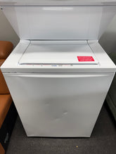 GAS!! Frigidaire 3.9 cu. ft. Washer and 5.6 cu. ft. Gas Dryer Combo in White with Quick Wash & Dry Cycle, MaxFill and Long Vent! (BRAND NEW - SCRATCH/DENT) - GAS!