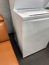 GAS!! Frigidaire 3.9 cu. ft. Washer and 5.6 cu. ft. Gas Dryer Combo in White with Quick Wash & Dry Cycle, MaxFill and Long Vent! (BRAND NEW - SCRATCH/DENT) - GAS!