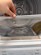 GAS!! Frigidaire 3.9 cu. ft. Washer and 5.6 cu. ft. Gas Dryer Combo in White with Quick Wash & Dry Cycle, MaxFill and Long Vent! (BRAND NEW - SCRATCH/DENT) - GAS!