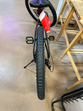 Schwinn Men's Ascension 29" Mountain Bike - Black! (NEW - NEVER USED - HAS VERY MINOR BENT BACK RIM!)