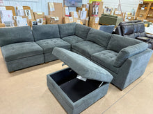 Thomasville Tisdale Fabric Sectional with Storage Ottoman! (BRAND NEW )