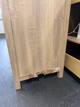 48"W Freestanding Brown Single Bathroom Vanity With Quartz Countertop And Louvered Doors, Pre-Assembled! (NEW - MINOR SHIPPING DAMAGE - NO BACKSPLASH)