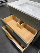 Bilroy 36'' Single Bathroom Vanity with Engineered Stone Top! (NEW - MISSING BACKSPLASH)