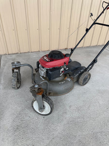 Honda Zero Turn Gas Self Propelled Lawn Mower! (USED - WORKS GREAT!)