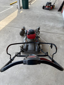 Honda Zero Turn Gas Self Propelled Lawn Mower! (USED - WORKS GREAT!)