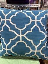 Sunbrella Outdoor Throw Pillow, Set of 2! (NEW)