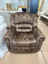 Chemika 40.9'' W Classic Super Soft Padding And Oversize Manual Recliner With Rivets! (NEW)