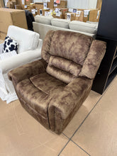 Chemika 40.9'' W Classic Super Soft Padding And Oversize Manual Recliner With Rivets! (NEW)