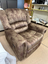 Chemika 40.9'' W Classic Super Soft Padding And Oversize Manual Recliner With Rivets! (NEW)