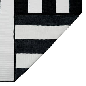 Better Homes & Gardens 7' x 10' Black and White Striped Outdoor Rug**New**