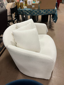 Beautiful Drew Chair by Drew Barrymore, Cream! (NEW & ASSEMBLED!)