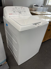 Hotpoint 4.0 cu.ft. Top Load Washer in White with Cold Plus and Water Level Control- new - scratch & dent