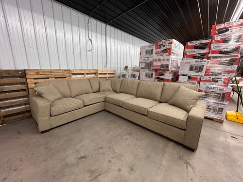 Clearmont Fabric Sectional! (BRAND NEW NEVER USED - SHIPPING DAMAGE ON LEFT SIDE!)