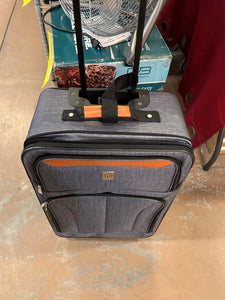 Protege Gray Travel Luggage 24" Check Bag! (NEW)