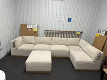 Henredon Murphy Fabric Modular Sectional with Ottoman! (DEPARTMENT STORE RETURN)