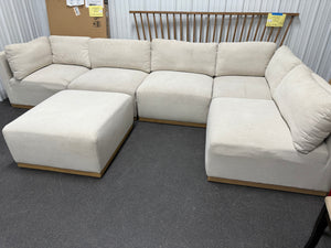 Henredon Murphy Fabric Modular Sectional with Ottoman! (DEPARTMENT STORE RETURN)