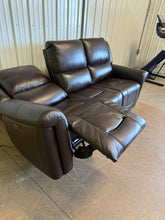 Alba Leather Power Reclining Sofa with Power Headrests! (BRAND NEW OUT OF THE BOX)