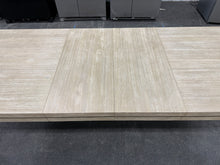 Yifei Extendable Dining Table