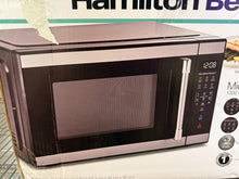 Hamilton Beach 1.1 cu ft CounterTop Microwave Oven, 1000 Watts, Stainless Steel!! BRAND NEW