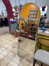 Led Full Body Mirror Arched Wall Mounted Free Standing Leaning, 70”x26”! (NEW)