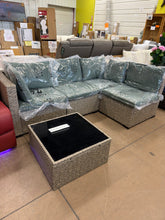 5Pc Outdoor Wicker Sofa Chaise W/Coffee Table! (NEW - GREEN CUSHIONS)