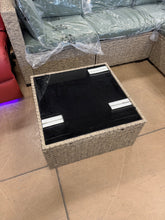 5Pc Outdoor Wicker Sofa Chaise W/Coffee Table! (NEW - GREEN CUSHIONS)