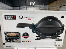 Weber Q 1200 Gas Grill, Black! (NEW IN BOX)