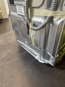 !!REDUCED!! MAKE YOUR KITCHEN THE TALK OF YOUR NEXT HOME PARTY WITH THIS BEAUTIFUL DOUBLE WALL OVEN!!

Frigidaire Gallery 30 inch Double Electric Wall Oven with Air Fry Self + Steam Cleaning ( Fingerprint Resistant Stainless Steel)!! BRAND NEW(MINOR DENT