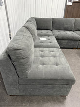 Thomasville Tisdale Fabric Sectional with Storage Ottoman