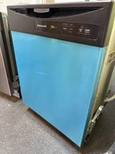Frigidaire Smart 24-in Front Control Built-in Dishwasher ( Stainless steel ) , 62-Decibel Standard Sound Level! (NEW - DENTED FRONT)