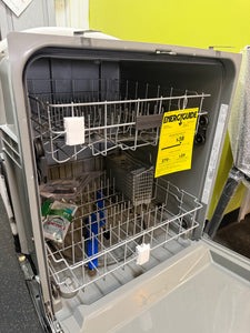 Frigidaire Smart 24-in Front Control Built-in Dishwasher ( Stainless steel ) , 62-Decibel Standard Sound Level! (NEW - DENTED FRONT)