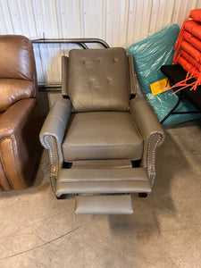 Ridgewood Top Grain Leather Pushback Recliner!

-Brand new out of the box