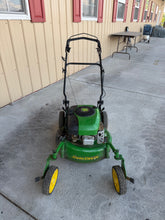 John Deere Self Propelled Gas Zero Turn Lawn Mower! (USED - GREAT CONDITION)